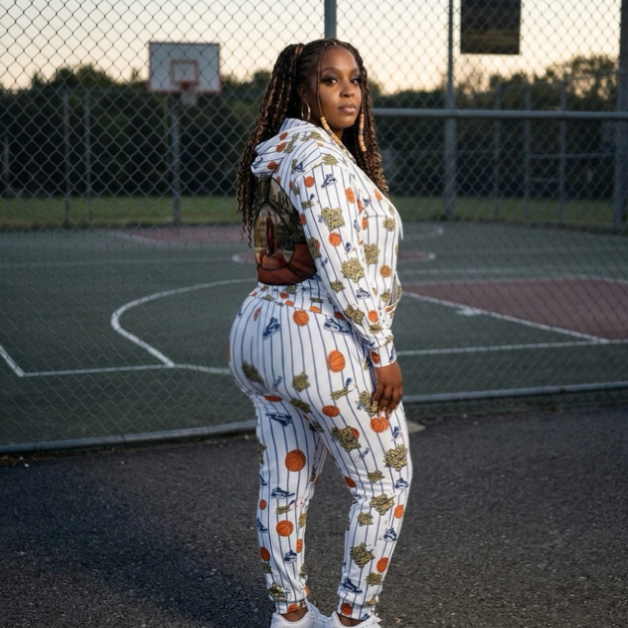 Shoot your shot ⛹🏽‍♀️Unisex zip hoodie